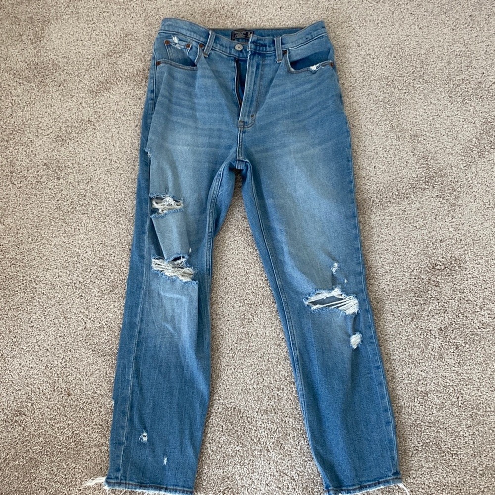 Abercrombie & Fitch Ultra High rise mom jean
